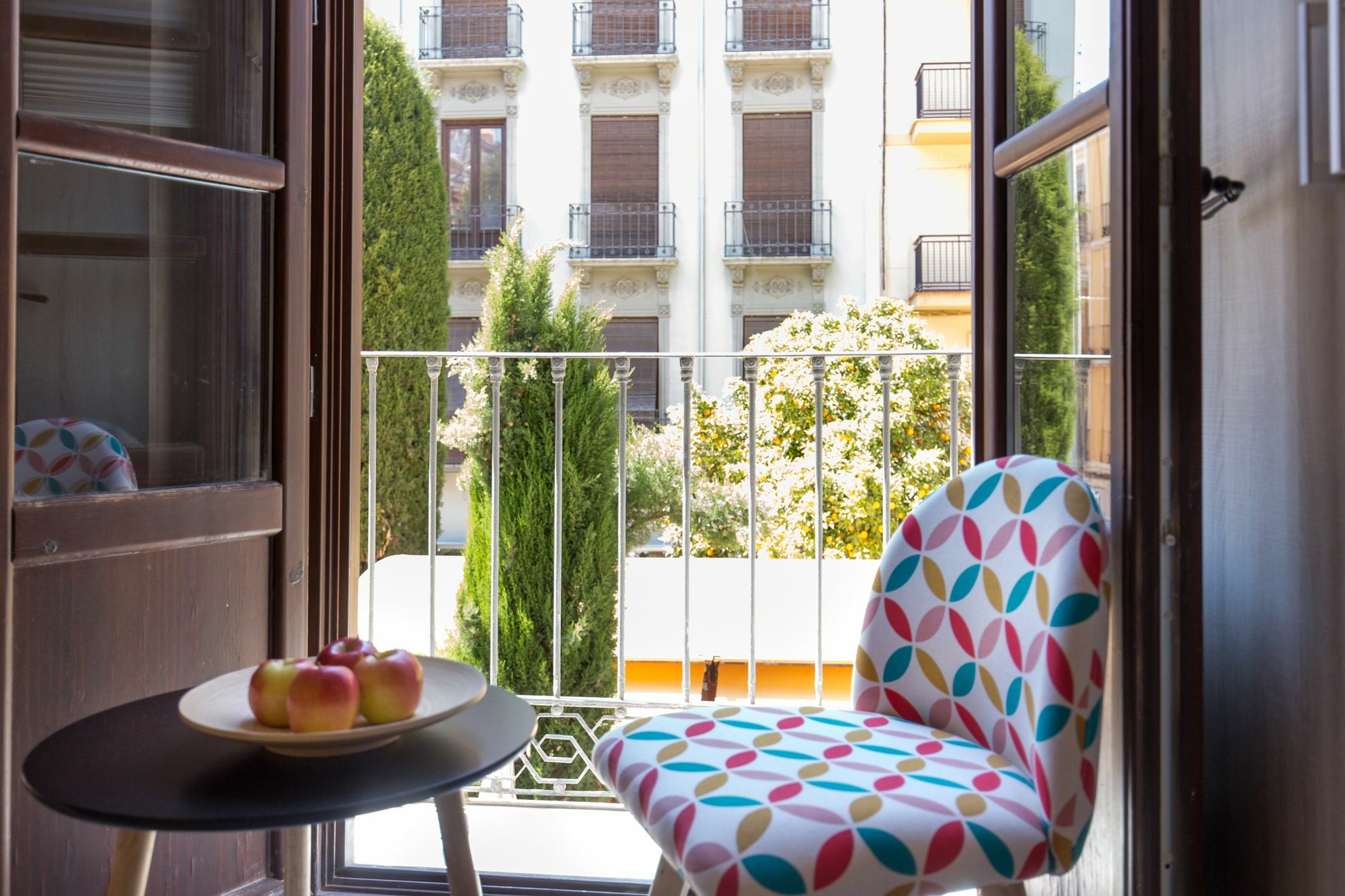 Los Lobos Suites Apartamentos Гранада Екстериор снимка